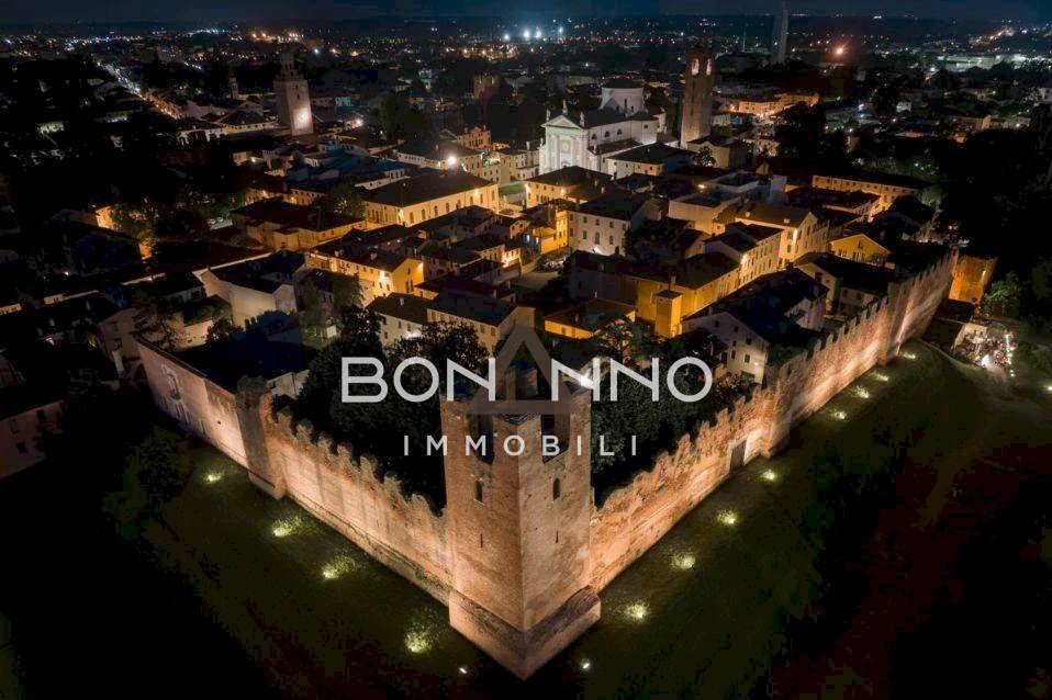 Foto 2 - Commercial Premises piazza giorgione, Castelfranco Veneto - photo 2