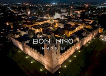 Foto 2 - Commercial Premises piazza giorgione, Castelfranco Veneto - photo 2