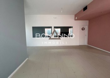 Foto 3 - Office Via Circonvallazione est
 
1, Castelfranco Veneto - photo 3