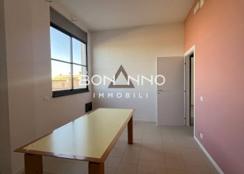 Foto 12 - Office Via Circonvallazione est
 
1, Castelfranco Veneto - photo 11