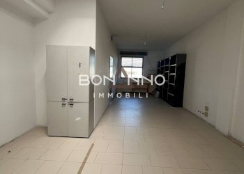 Foto 18 - Office Via Circonvallazione est
 
1, Castelfranco Veneto - photo 17