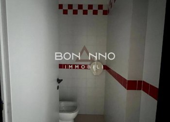 Foto 19 - Office Via Circonvallazione est
 
1, Castelfranco Veneto - photo 18