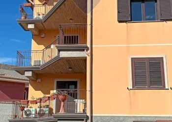 Edificio all\'aperto - Appartamento Via Pò
 
19, Santa Maria di Licodia - foto 1