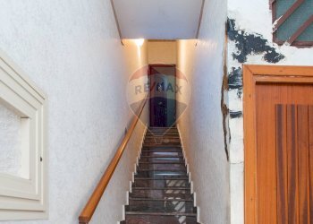 Scale - Casa indipendente Via Abate Ferrara
 
35, Catania - foto 5