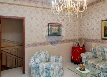 Soggiorno - Casa indipendente Via Abate Ferrara
 
35, Catania - foto 11