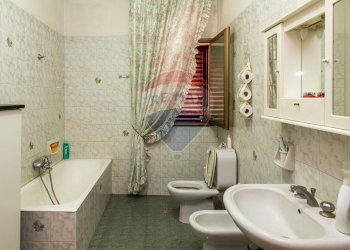 Bagno - Casa indipendente Via Abate Ferrara
 
35, Catania - foto 13