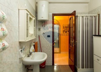 Bagno - Casa indipendente Via Abate Ferrara
 
35, Catania - foto 14