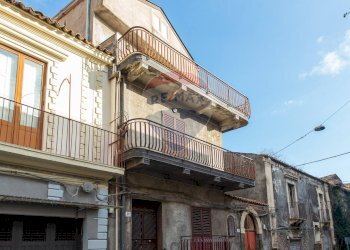 Edificio all\'aperto - Casa semi indipendente Catania - foto 1