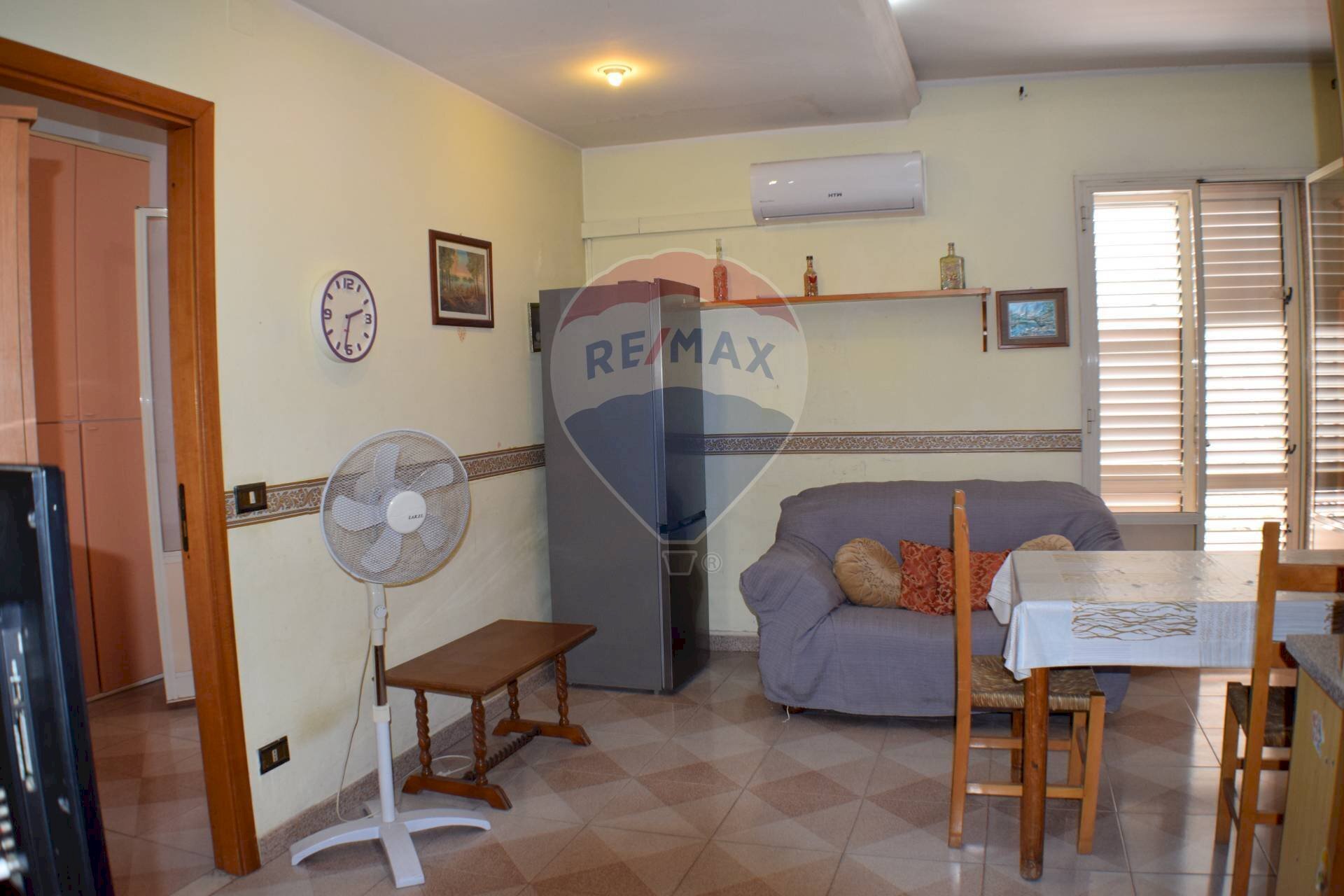 Sala da pranzo - Three-room apartment Via Agnone
117, Lentini - photo 2