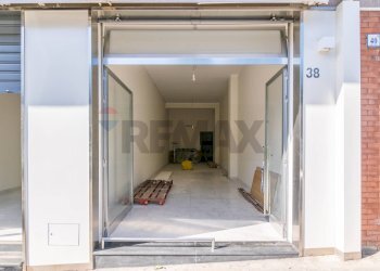 Parcheggio - Locale Commerciale Via Etna
 
38, Aci Catena - foto 8