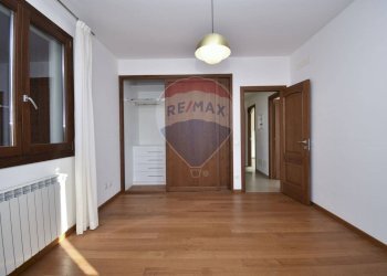 Camera / camera da letto - Villa Via Salemi Pennisi
74, Aci Sant'Antonio - foto 21