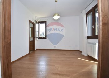 Stanza vuota - Villa Via Salemi Pennisi
74, Aci Sant'Antonio - foto 25