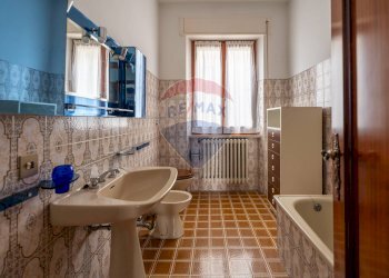 Bagno - Independent house Via Eugenio Brega
1, Serra San Quirico - photo 14