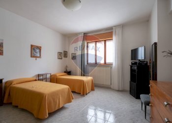 Camera / camera da letto - Independent house Via Eugenio Brega
1, Serra San Quirico - photo 23