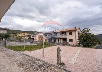 Edificio all\'aperto - Independent house Via Eugenio Brega
1, Serra San Quirico - photo 35