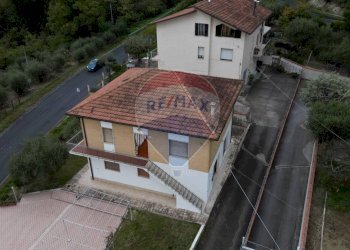 Casa all\'aperto - Independent house Via Eugenio Brega
1, Serra San Quirico - photo 40