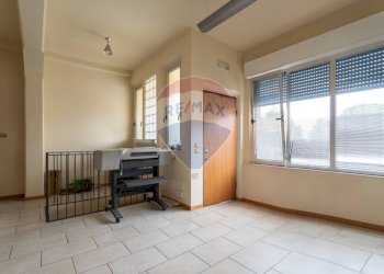 Stanza vuota - Casa semi indipendente Via Crocifisso
 
9, Belvedere Ostrense - foto 2