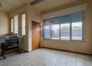 Stanza vuota - Casa semi indipendente Via Crocifisso
 
9, Belvedere Ostrense - foto 3