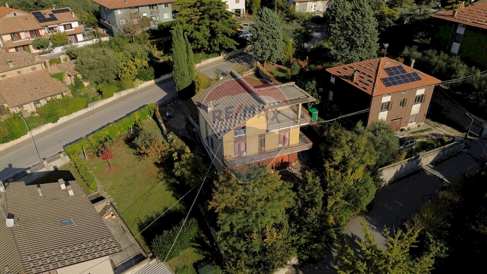 Casa all\'aperto - Casa indipendente Via XX Settembre, Rosora - foto 2