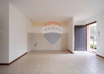 Stanza vuota - Appartamento Via S. Eleuterio Martire
 
19, Cupramontana - foto 3