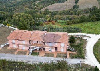 Casa all\'aperto - Appartamento Via S. Eleuterio Martire
 
19, Cupramontana - foto 22