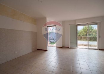 Stanza vuota - Appartamento Via S. Eleuterio Martire
 
15, Cupramontana - foto 24