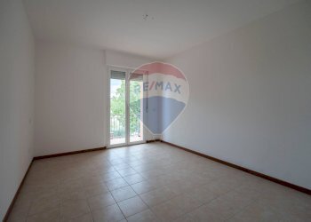 Stanza vuota - Appartamento Via S. Eleuterio Martire
 
15, Cupramontana - foto 26