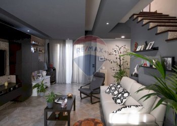 Soggiorno - Villa a Schiera via umbria
 
15, Montemarciano - foto 26