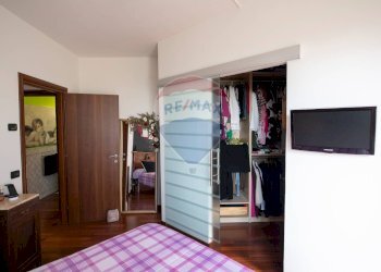 Camera / camera da letto - Villa a Schiera via umbria
 
15, Montemarciano - foto 32