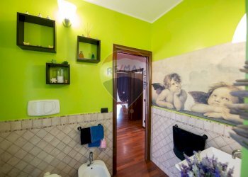 Bagno - Villa a Schiera via umbria
 
15, Montemarciano - foto 39