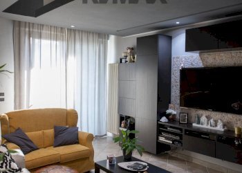 Soggiorno - Villa a Schiera via umbria
 
15, Montemarciano - foto 14
