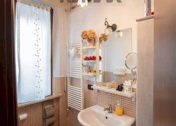 Bagno - Villa a Schiera via umbria
 
15, Montemarciano - foto 26