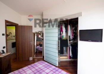 Camera / camera da letto - Villa a Schiera via umbria
 
15, Montemarciano - foto 33