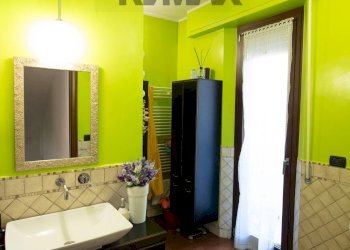 Bagno - Villa a Schiera via umbria
 
15, Montemarciano - foto 37