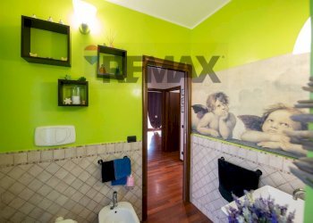Bagno - Villa a Schiera via umbria
 
15, Montemarciano - foto 39