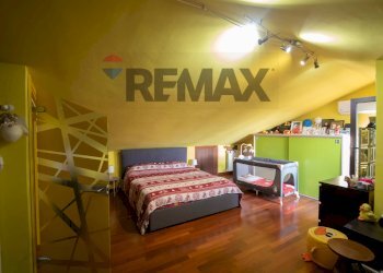 Camera / camera da letto - Villa a Schiera via umbria
 
15, Montemarciano - foto 42