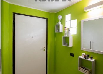 Hall / corridoio - Villa a Schiera via umbria
 
15, Montemarciano - foto 45