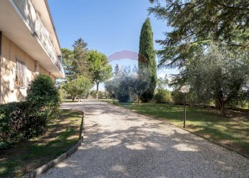 Giardino - Villa Via della Figuretta
 
3, Jesi - foto 3