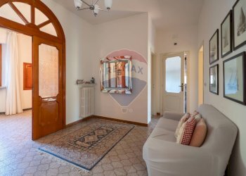 Soggiorno - Villa Via della Figuretta
 
3, Jesi - foto 9