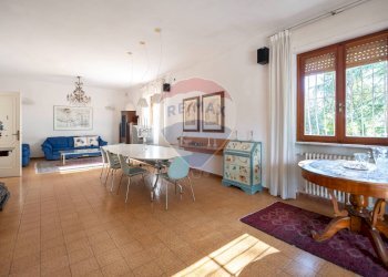 Sala da pranzo - Villa Via della Figuretta
 
3, Jesi - foto 13