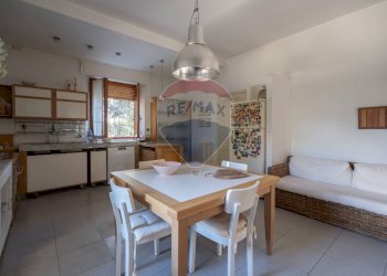 Sala da pranzo - Villa Via della Figuretta
 
3, Jesi - foto 23