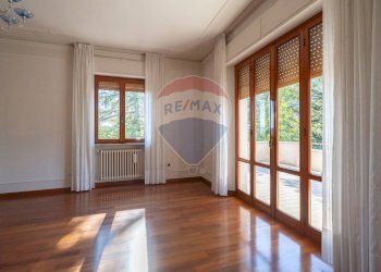 Stanza vuota - Villa Via della Figuretta
 
3, Jesi - foto 31