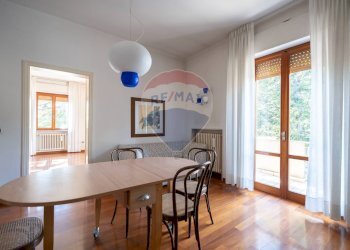 Sala da pranzo - Villa Via della Figuretta
 
3, Jesi - foto 39