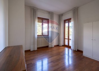 Stanza vuota - Villa Via della Figuretta
 
3, Jesi - foto 43