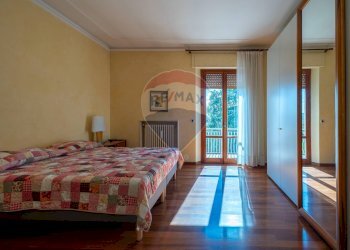 Camera / camera da letto - Villa Via della Figuretta
 
3, Jesi - foto 50