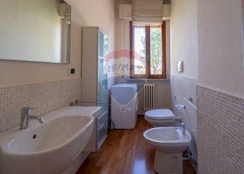 Bagno - Villa Via della Figuretta
 
3, Jesi - foto 56