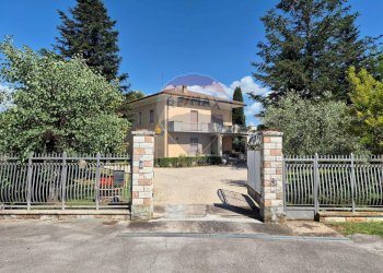 Casa all\'aperto - Villa Via della Figuretta
 
3, Jesi - foto 81