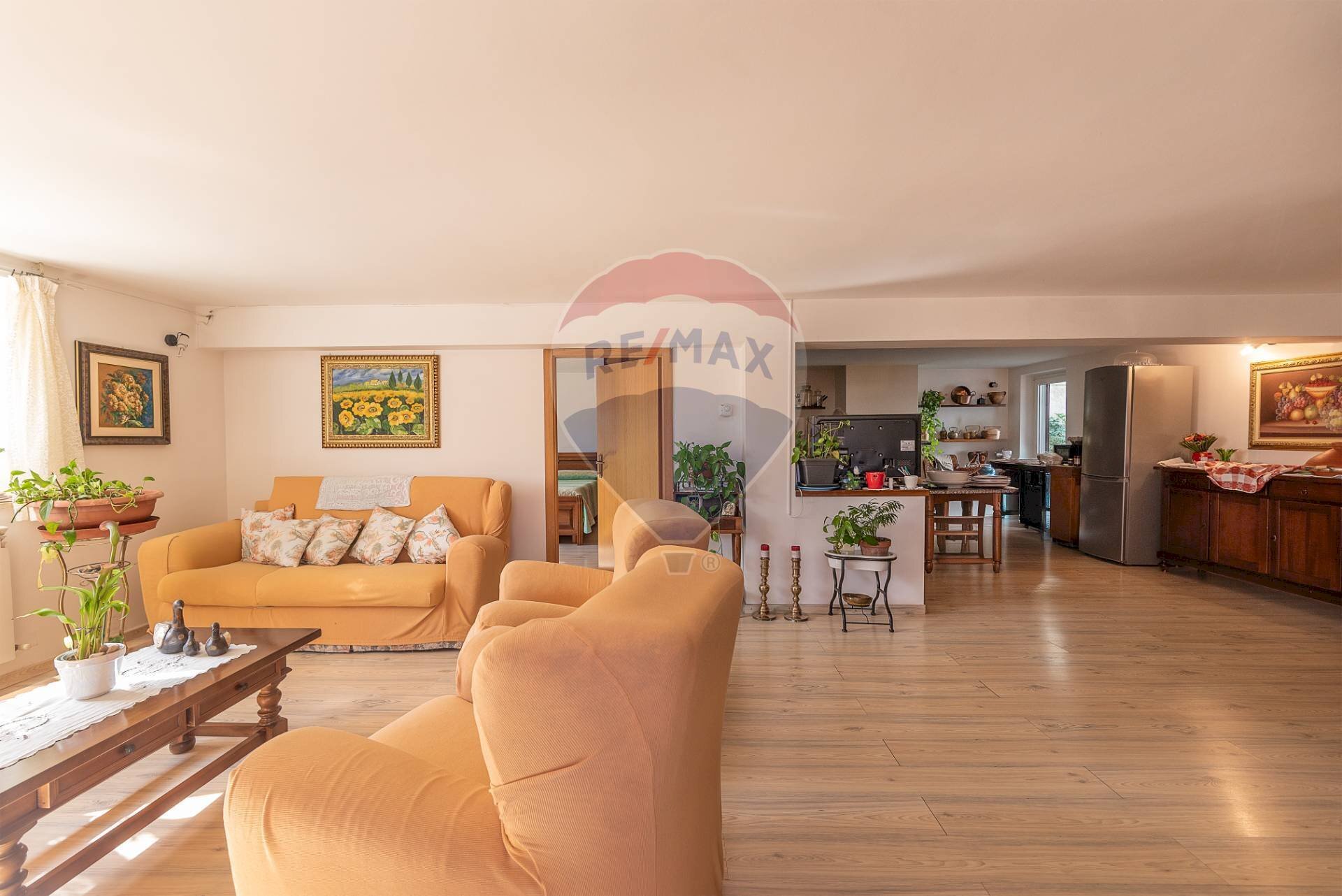 Soggiorno - Casa indipendente Armando Cruciani
 
6, Serra San Quirico - foto 3