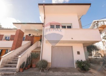 Casa all\'aperto - Independent house Armando Cruciani
6, Serra San Quirico - photo 2