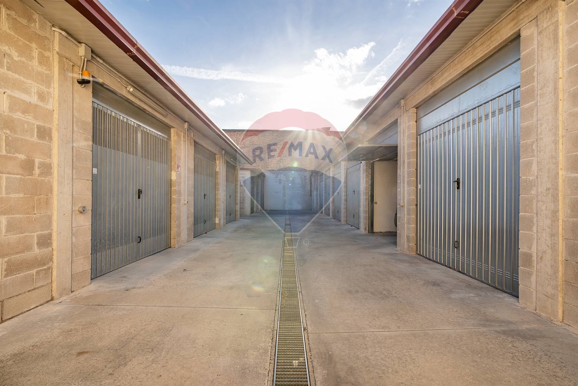 Parcheggio - Box via roma
 
33, Jesi - photo 1